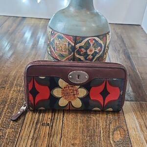 Fossil Floral Coated Canvas  Zip Wallet in Red, Brown, Yellow Floral Design
